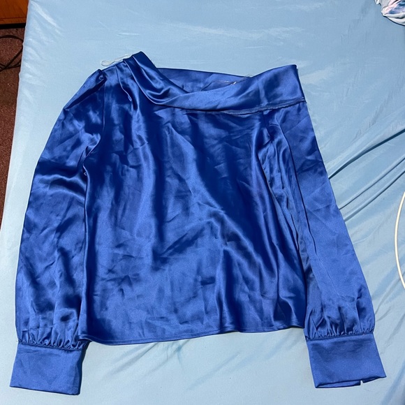 Fashion Nova Blouse - Picture 4 of 4